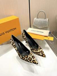 Picture of Louis Vuitton Shoes _SKULVsz35-417cmmnf037913598